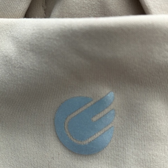 SPORTS BRA - Picture 3 of 4